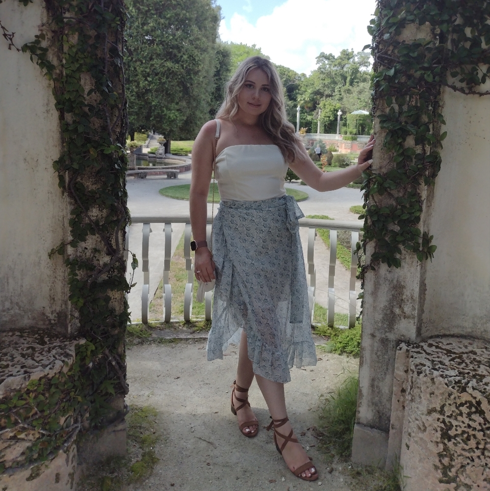 2/$10 Green and white floral print wraparound skirt - Picture 2 of 4